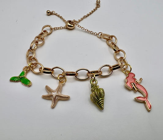 Fashion jewlery/ gold tone charm Mermaid style bracelet